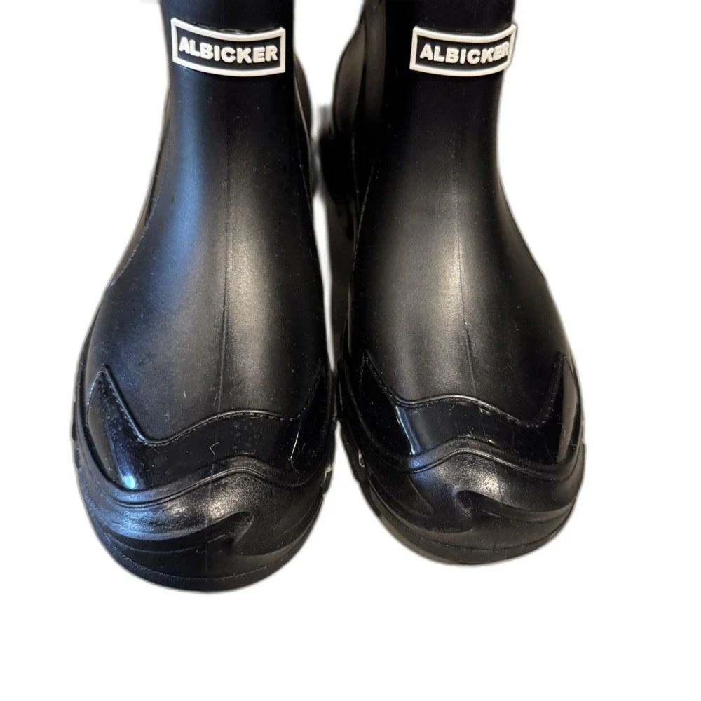 Albicker rain boots